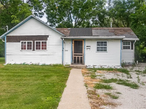 380 W William St, Bement, IL 61813