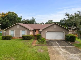 2804 Venetian Ct, Gulf Breeze, FL 32563