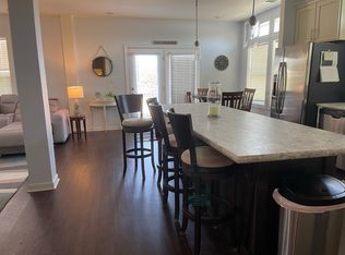 127 Eastview Dr, Emerald Isle, NC 28594
