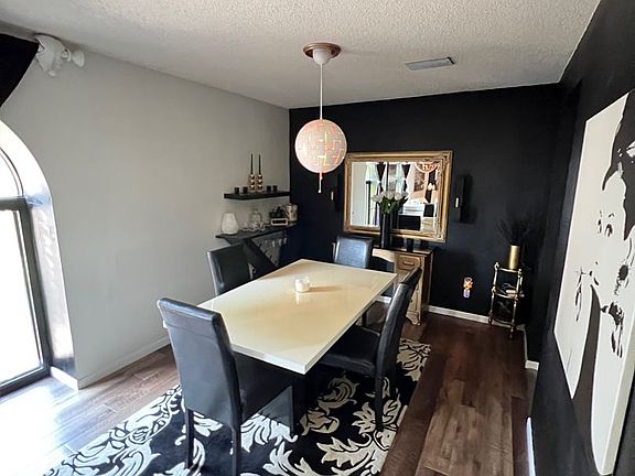 3rd image of 744 Ashland Ave APT 202