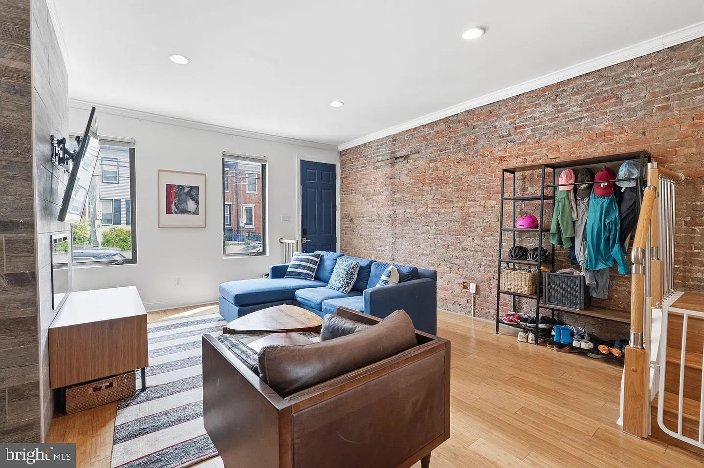 3 bed, 2.5 bath, 2200 sqft, $5,000 — Photo 4