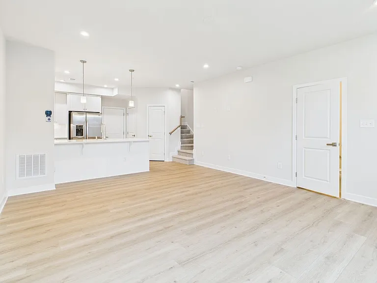 8029 Lake Laurel Ln #A — Photo 4