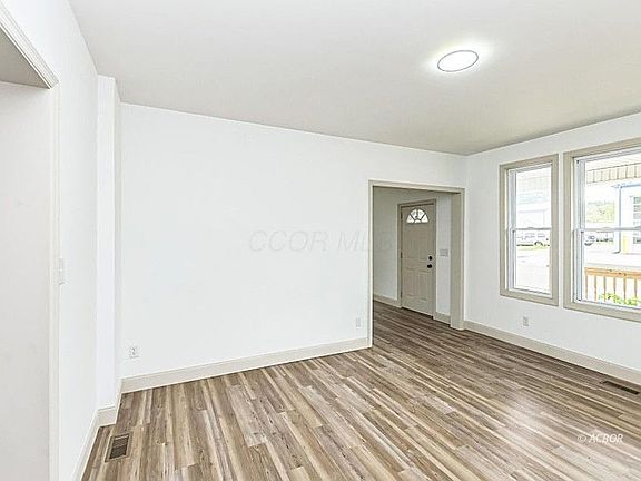 4th image of 133 Wilkesville Ave