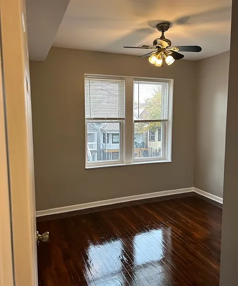 2037 N Kildare Ave #2-2W — Photo 10