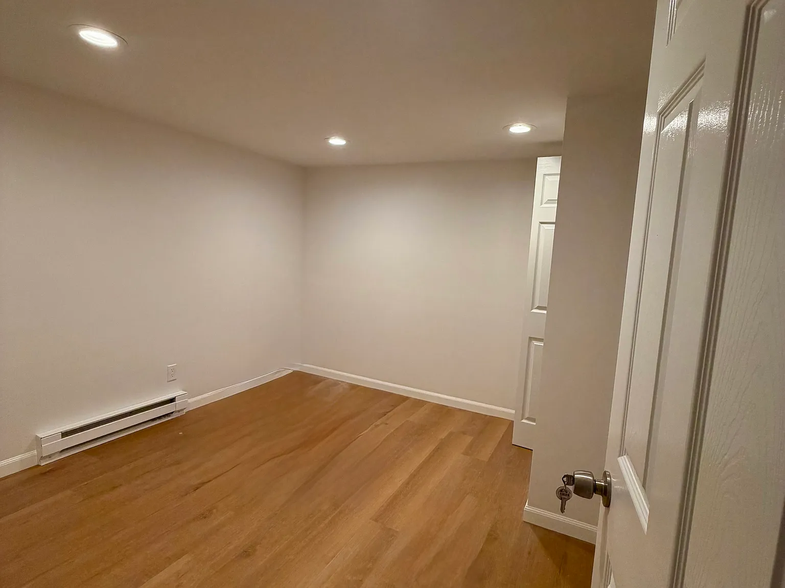 1 bed, 500 sqft, $1,200 — Photo 1