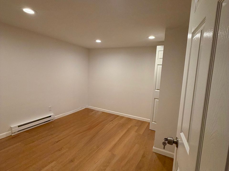 1st image of 728 Eaton St #G