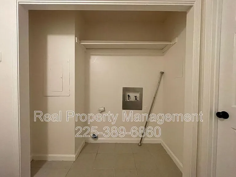 14619 Forest Grove Ave #C — Photo 8