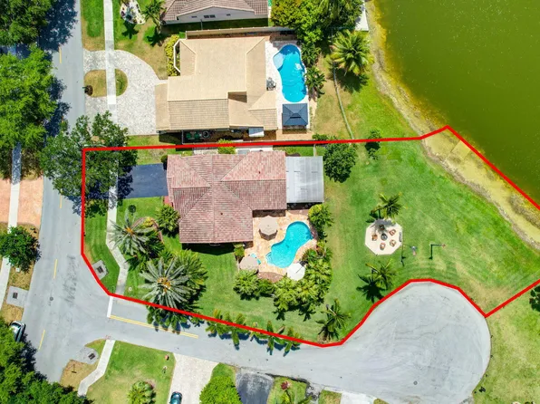 6115 Hawkes Bluff Avenue, Davie, FL 33331