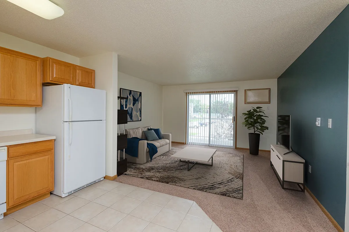 Fargo, ND Pinehurst Apartments | Living - Pinehurst