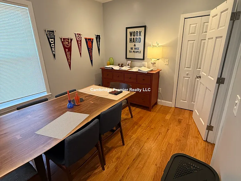 2 Bancroft St #3 — Photo 22
