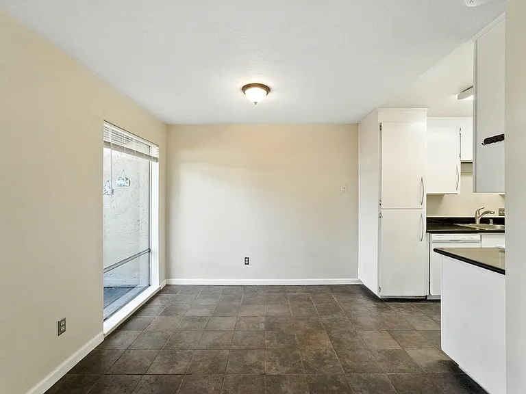 303 Tradewinds Dr #8 — Photo 9