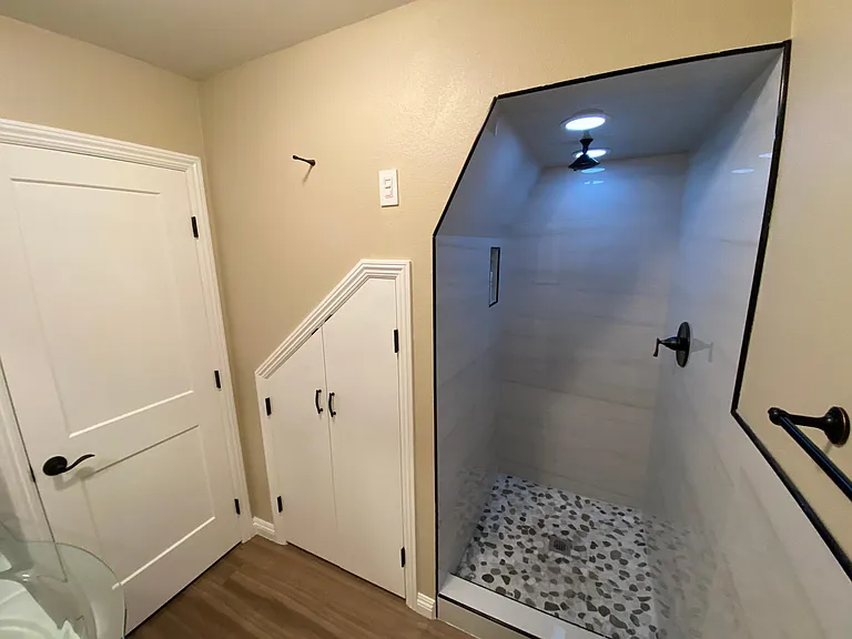 1044 Circle Ln #C — Photo 16