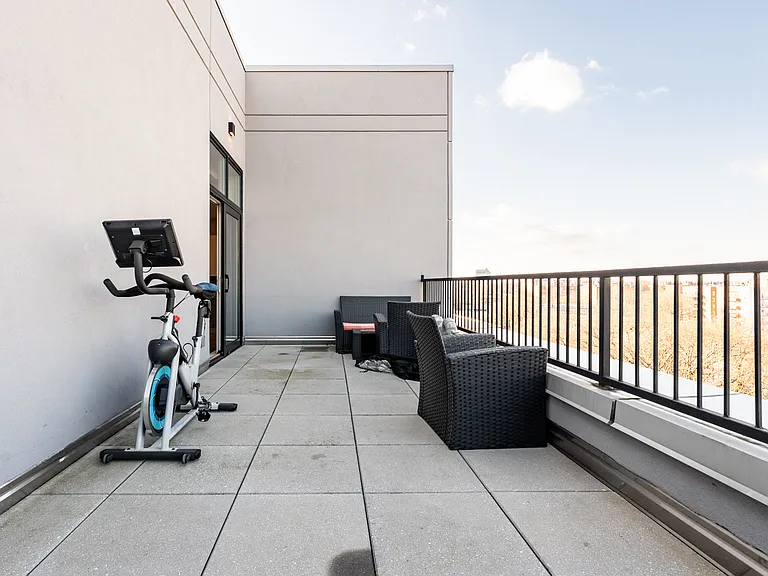 1780 Sheepshead Bay Rd #Penthouse 6 — Photo 14