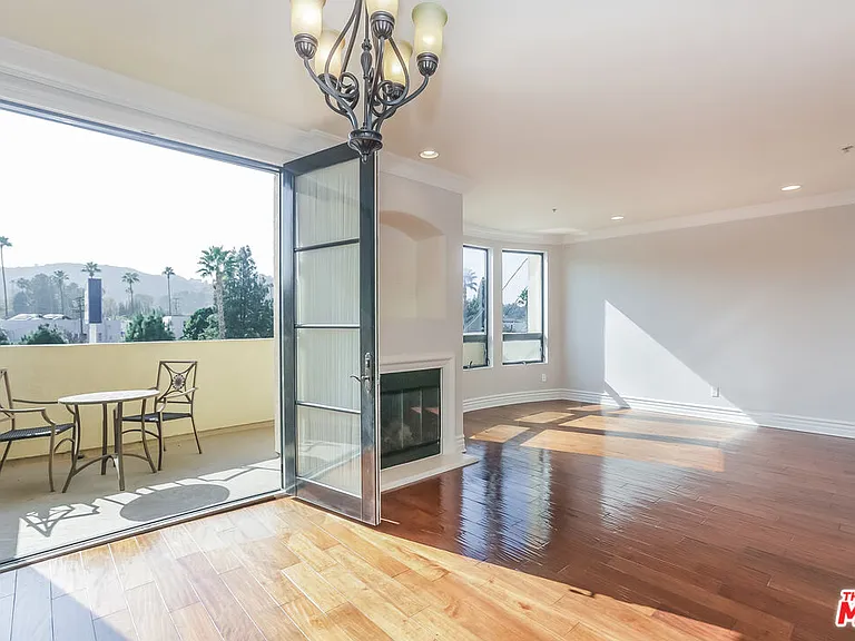12026 Hoffman St #402 — Photo 11