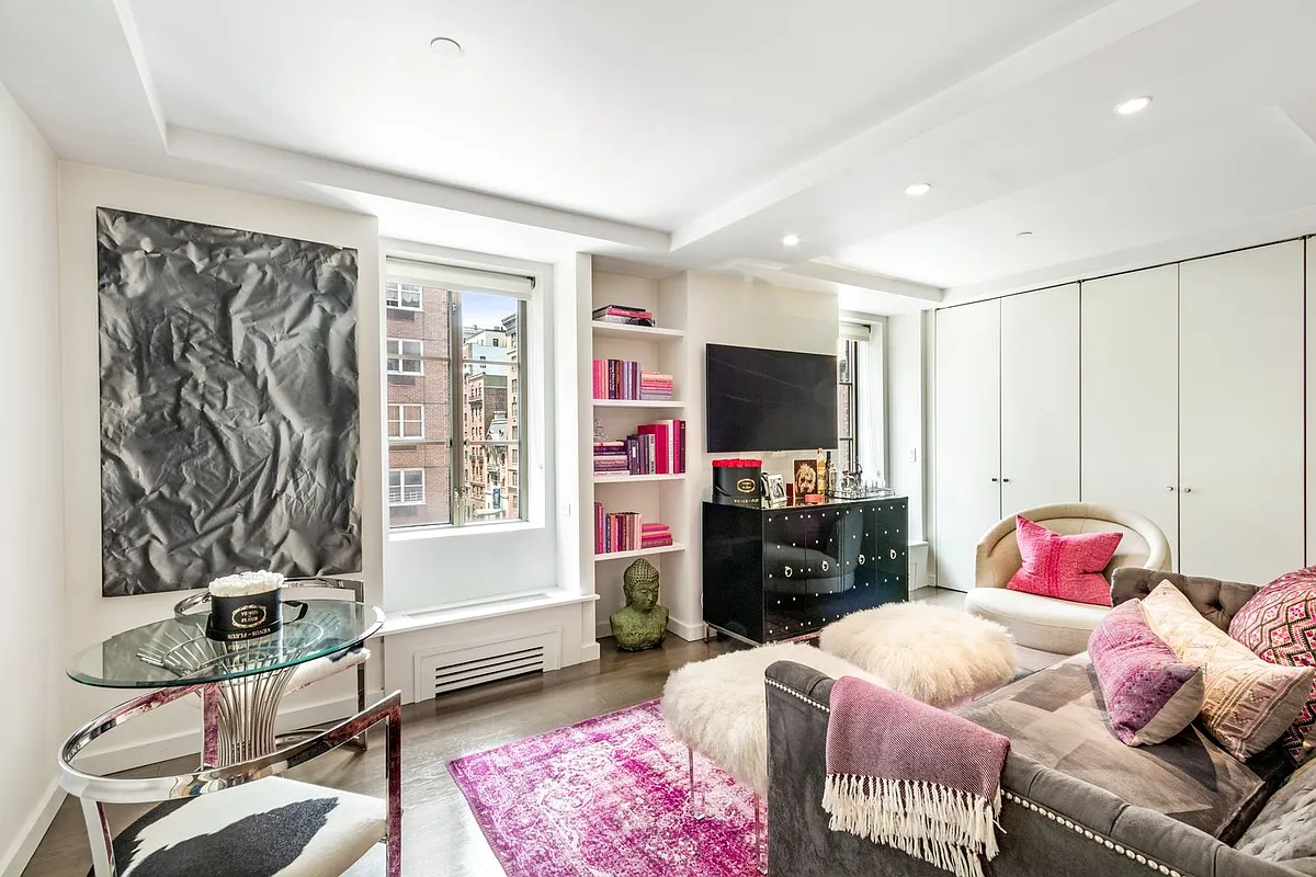Building Photo - 140 E 63rd St #4C