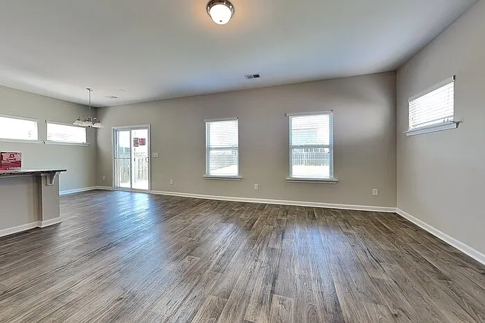 320 Beacons Field Rd — Photo 4