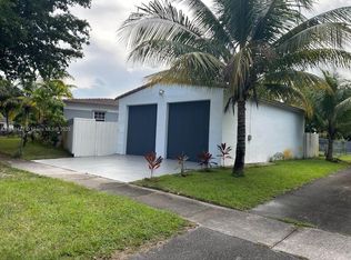 205 NW 130th St #2, Miami, FL 33168