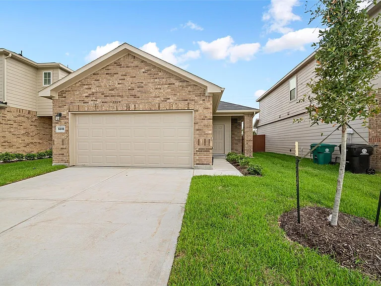 13313 Bald Eagle Way — Photo 1