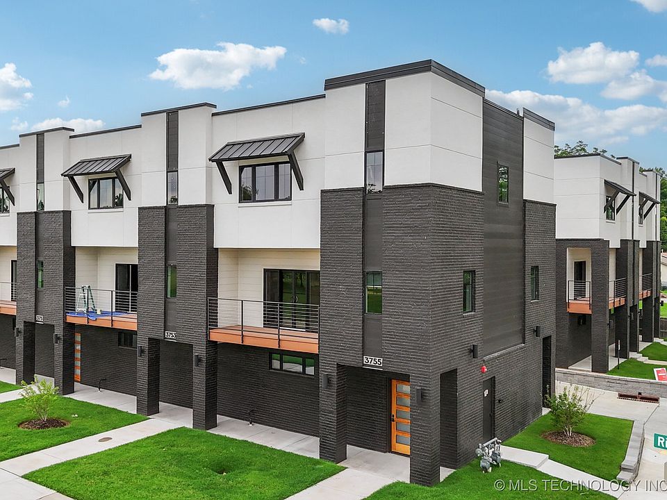 1st image of 3755 Riverside Dr Unit 3755