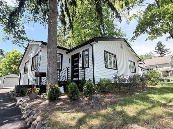 137 Myrtle Ave, Allendale, NJ 07401
