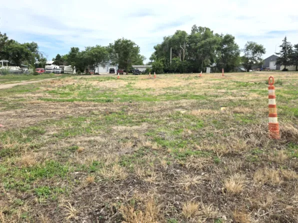 111 E 6th Ave, Fort Pierre, SD 57532