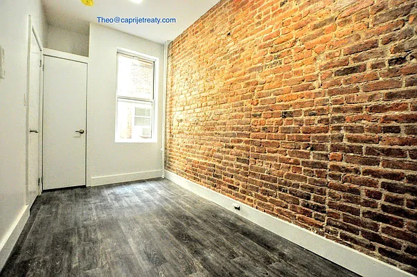 Rented by Capri Jet Realty Corp | media 11