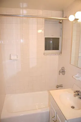 Rented by City Connections Realty | media 29