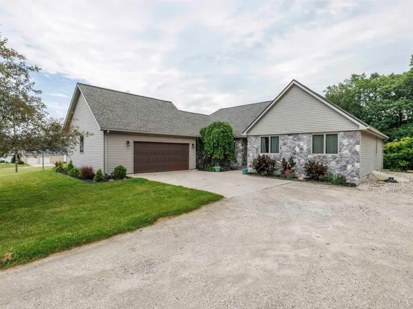 9070 Eagle Rd, Davisburg, MI 48350