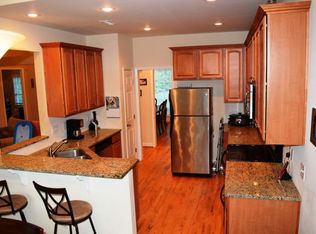 92 Edgewater Rd, Taylorsville, NC 28601