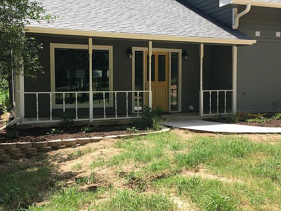 Lawn maintenance included in rental price