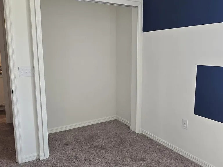 748 Overpool Ave — Photo 7