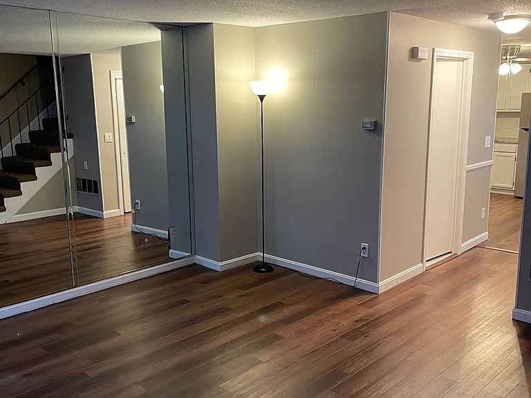 47 Morgan Ave #19 — Photo 2