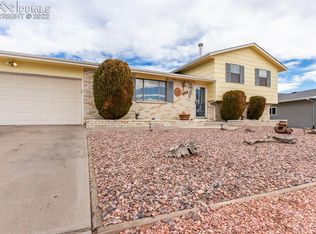 4207 Blueflax Dr, Pueblo, CO 81001
