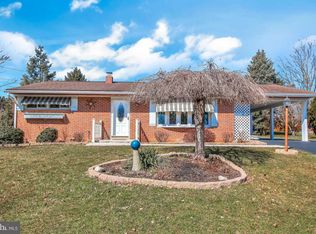2527 Berkshire Ln, Dover, PA
