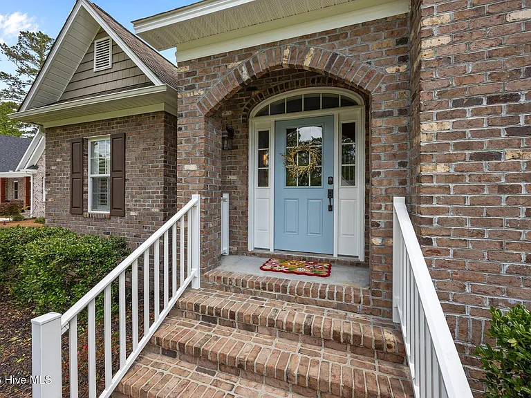 3504 Cranberry Ln — Photo 3