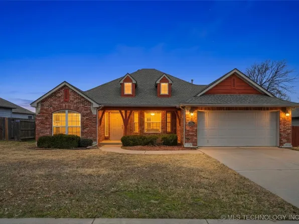 5304 S Barr Dr W, Sand Springs, OK 74063