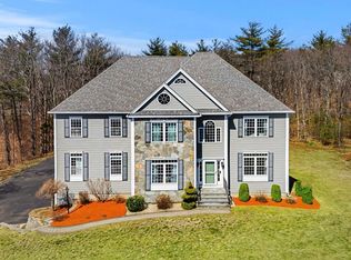 40 Ryan Farm Rd, Windham, NH 03087