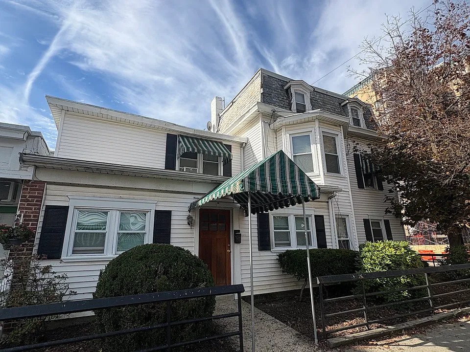 98 Franklin St #98