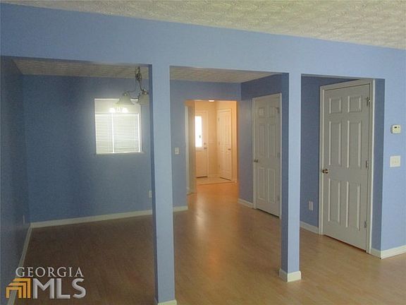 4th image of 2456 Piering Dr