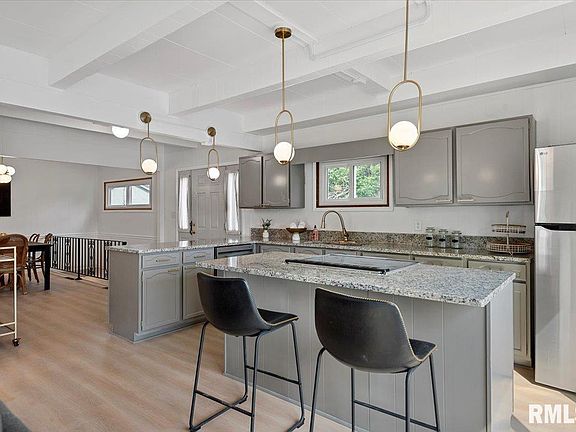 4th image of 308 Elm Ln