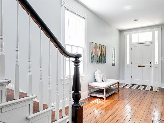 4th image of 869 N 22nd St