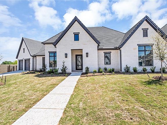2nd image of 8501 Tierra Ct