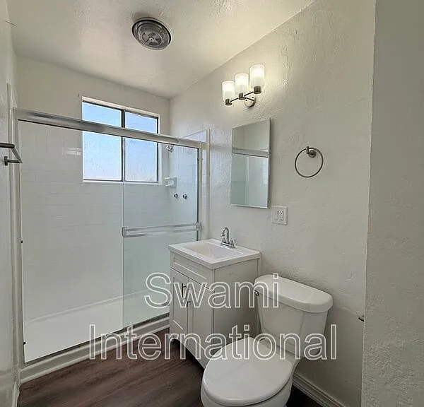 836 W 79th St #4 — Photo 16