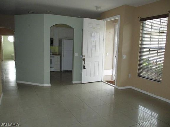 4th image of 7740 Woodbrook Cir APT 4101