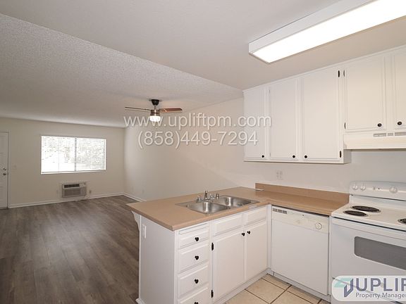 3rd image of 148 4th Ave APT 1