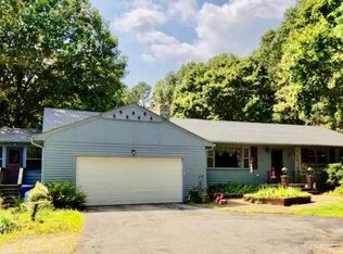 3758 Division Rd, East Greenwich, RI 02818