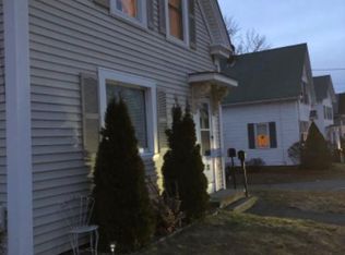 28 Grove St, Hopkinton, MA 01748