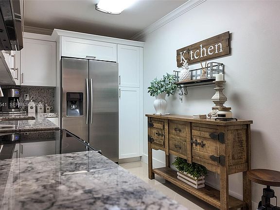 5th image of 3001 S Ocean Dr APT 319