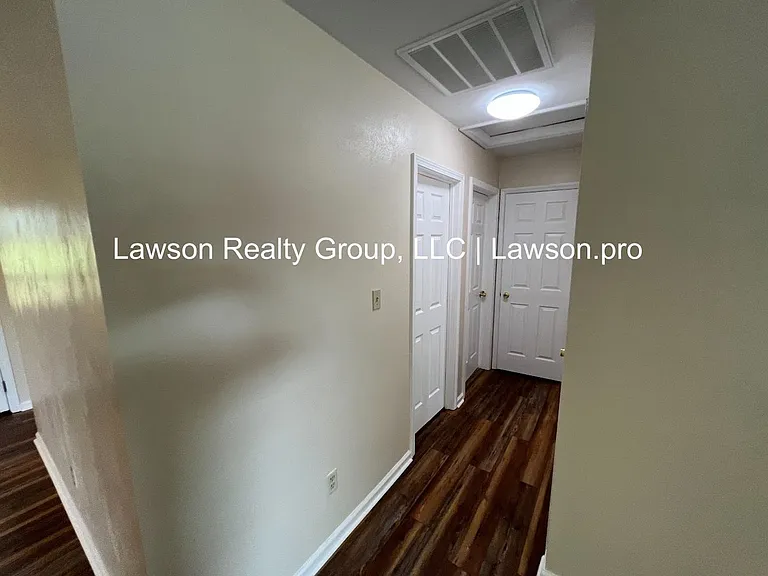 7th St 306-8 — Photo 24