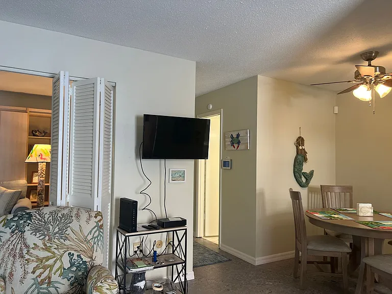 1205 Tarpon Center Dr #D1 — Photo 14